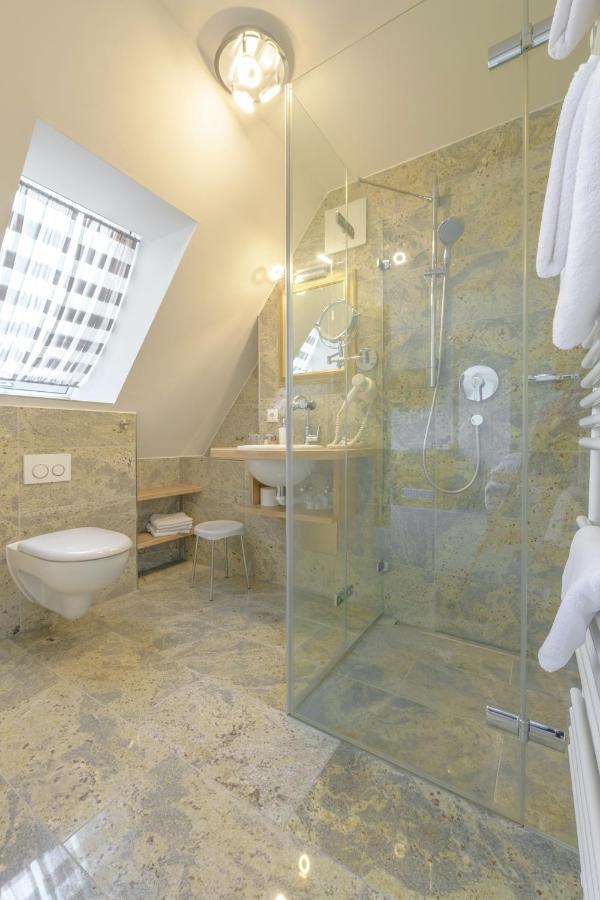 Hotel "Malerwinkel" Gmbh Зеон-Зебрук Номер фото