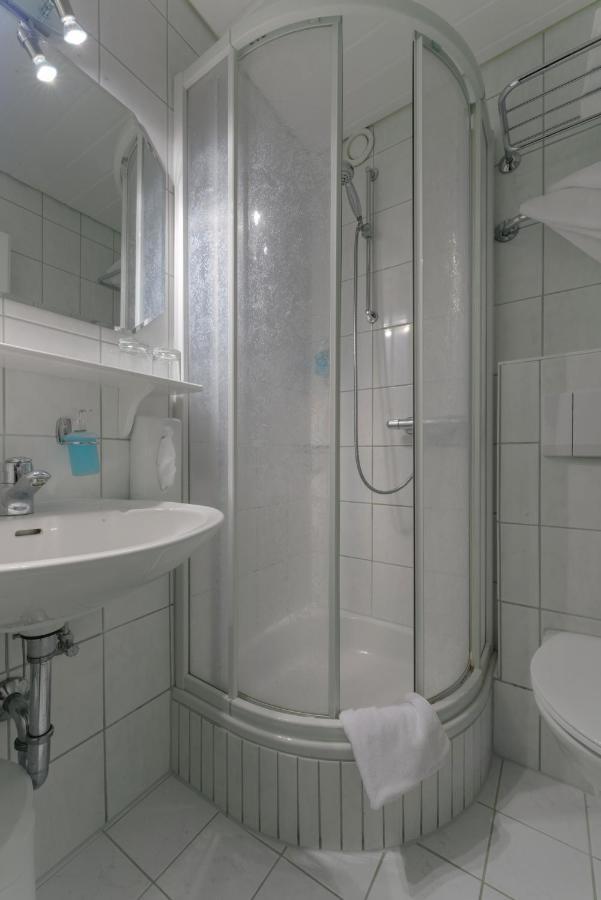 Hotel "Malerwinkel" Gmbh Зеон-Зебрук Номер фото